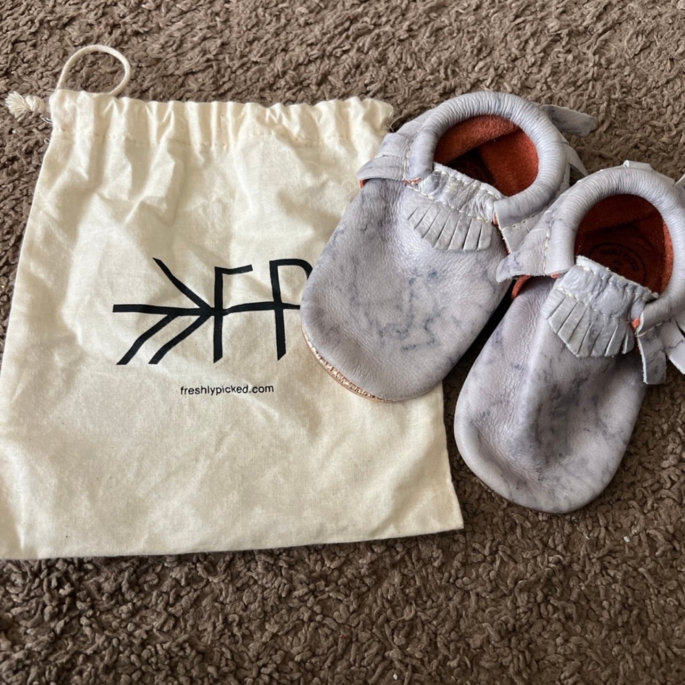Freshly picked moccasins sz 6